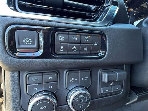 New 2026 GMC Yukon XL Elevation w/ Elevation Premium Package image 18