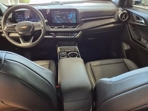 Used 2026 Chevrolet Equinox LT w/ Convenience Package II FWD image 20