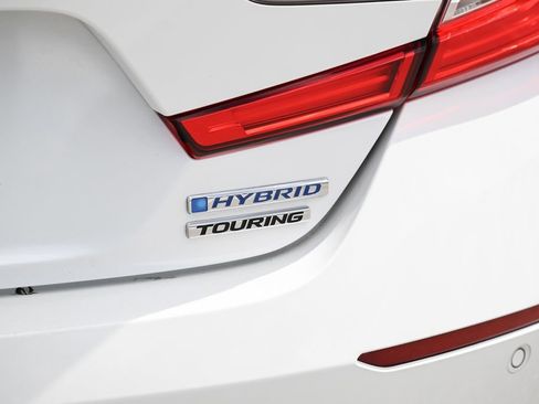 Used 2022 Honda Accord Touring image 14