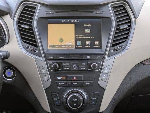 Used 2018 Hyundai Santa Fe Sport w/ 2.0T Ultimate Tech Package 05 FWD image 24