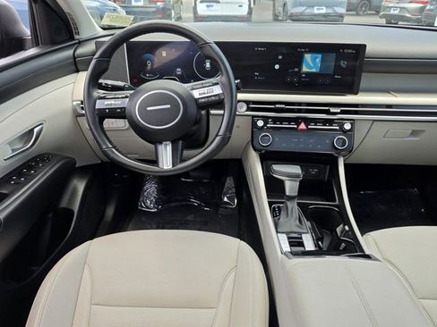 Used 2025 Hyundai Tucson SEL image 15