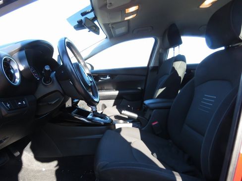 Used 2019 Kia Forte S image 10