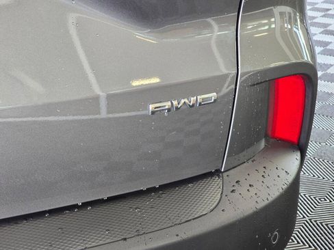 Used 2024 Ford Escape Platinum image 15