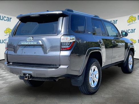Used 2022 Toyota 4Runner SR5 image 6