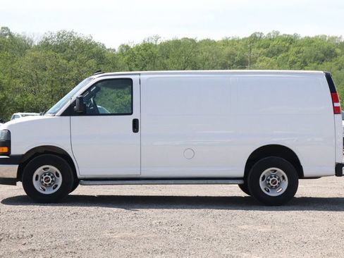 Used 2024 GMC Savana 2500 w/ Driver Convenience Package RWD image 6