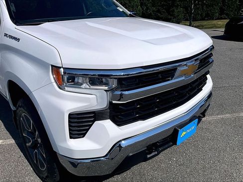 Used 2023 Chevrolet Silverado 1500 LT AWD/4WD image 33