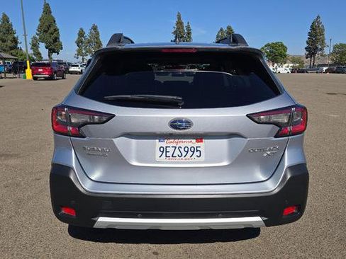 Used 2023 Subaru Outback Limited XT AWD/4WD image 5