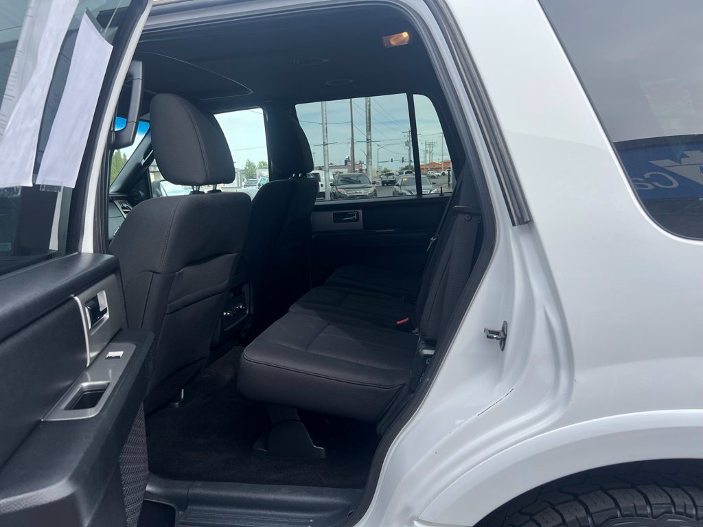Used 2015 Ford Expedition XLT AWD/4WD image 10