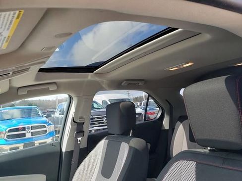 Used 2017 Chevrolet Equinox LT w/ Convenience Package image 12