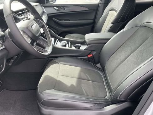 New 2025 Jeep Grand Cherokee Altitude RWD image 13