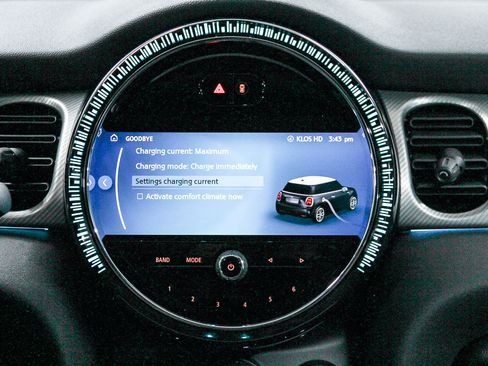 Certified 2024 MINI Cooper SE image 15