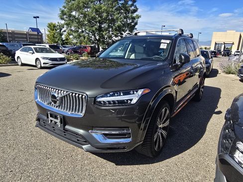 Used 2022 Volvo XC90 T6 Inscription w/ Advanced Package AWD/4WD image 13