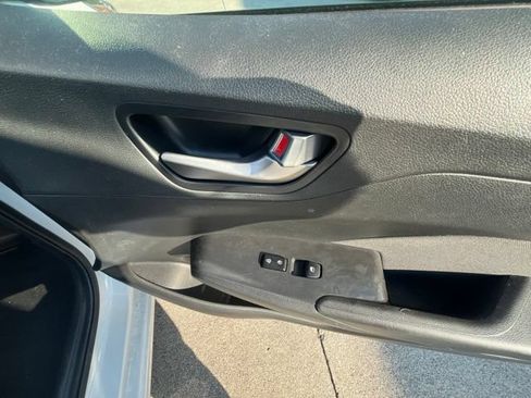Used 2021 Hyundai Accent SE FWD image 36