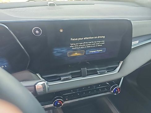 Used 2026 Chevrolet Equinox LT w/ Convenience Package II image 25