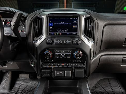 Used 2019 Chevrolet Silverado 1500 LTZ w/ LTZ Plus Package image 23