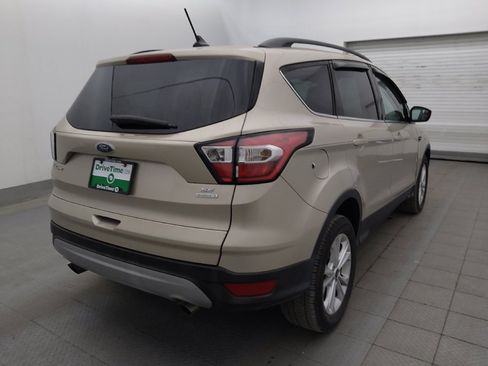 Used 2018 Ford Escape SE w/ SE Sync 3 Package FWD image 9