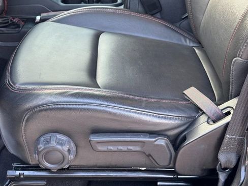 Used 2022 Jeep Gladiator Rubicon w/ LED Lighting Group image 28