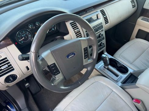 Used 2011 Ford Flex SEL w/ Rapid Spec Order Code image 10