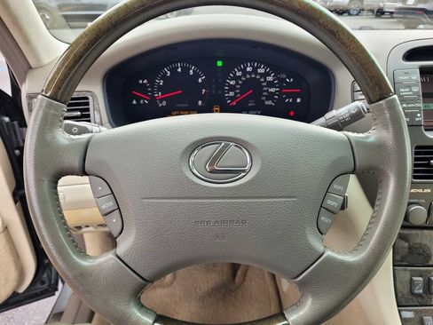 Used 2002 Lexus LS 430 RWD image 22