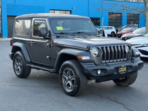 Used 2018 Jeep Wrangler Sport AWD/4WD image 4