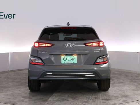 Used 2023 Hyundai Kona SE FWD image 15