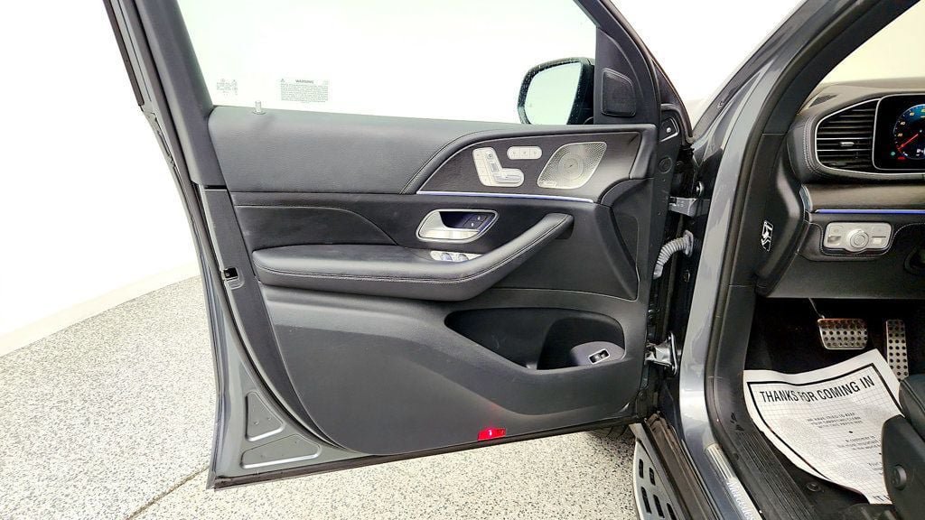 Used 2022 Mercedes-Benz GLS 450 4MATIC image 11