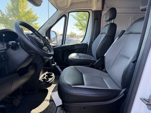 Used 2024 RAM ProMaster 2500 w/ Convenience Group FWD image 12