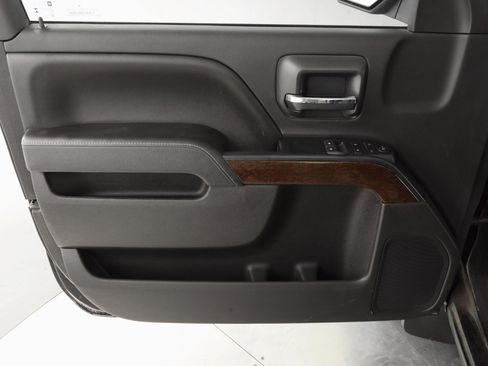 Used 2017 GMC Sierra 1500 SLE image 10