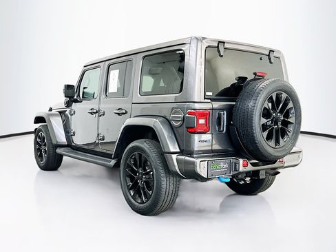 Used 2021 Jeep Wrangler Unlimited Sahara AWD/4WD image 5