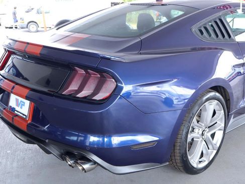 Used 2018 Ford Mustang GT Premium w/ Equipment Group 401A RWD image 7