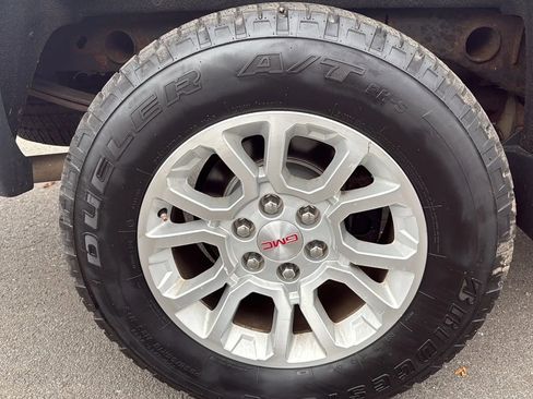 Used 2016 GMC Sierra 1500 SLE w/ SLE Value Package image 12