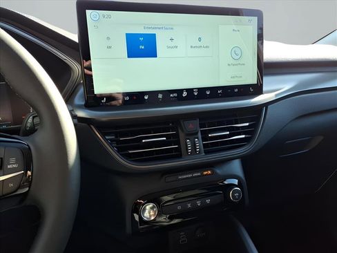 New 2026 Ford Escape SE image 11