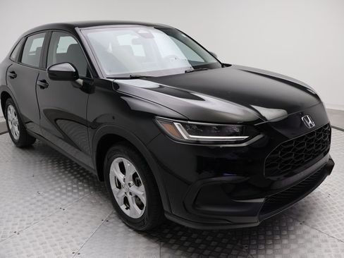 Used 2023 Honda HR-V LX image 6