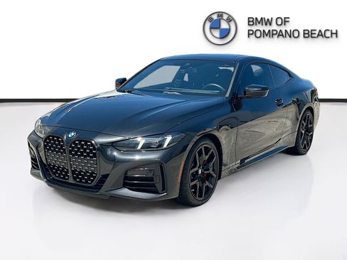 Used 2025 BMW 430i Coupe w/ M Sport Package RWD image 3