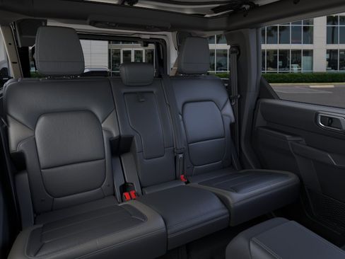 New 2026 Ford Bronco Outer Banks AWD/4WD image 11
