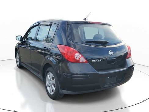 Used 2007 Nissan Versa SL w/ Convenience Pkg image 5