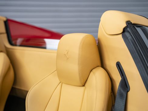 Used 2012 Ferrari 458 Spider RWD image 27