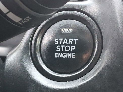 Used 2017 MAZDA MAZDA3 Sport image 23