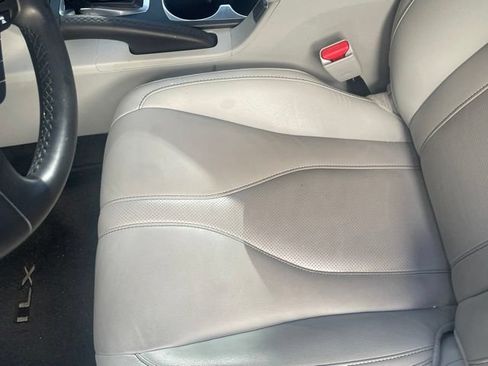 Used 2022 Acura ILX w/ Premium Package FWD image 3