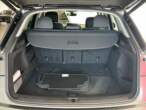 Certified 2025 Audi Q5 2.0T Premium Plus image 22
