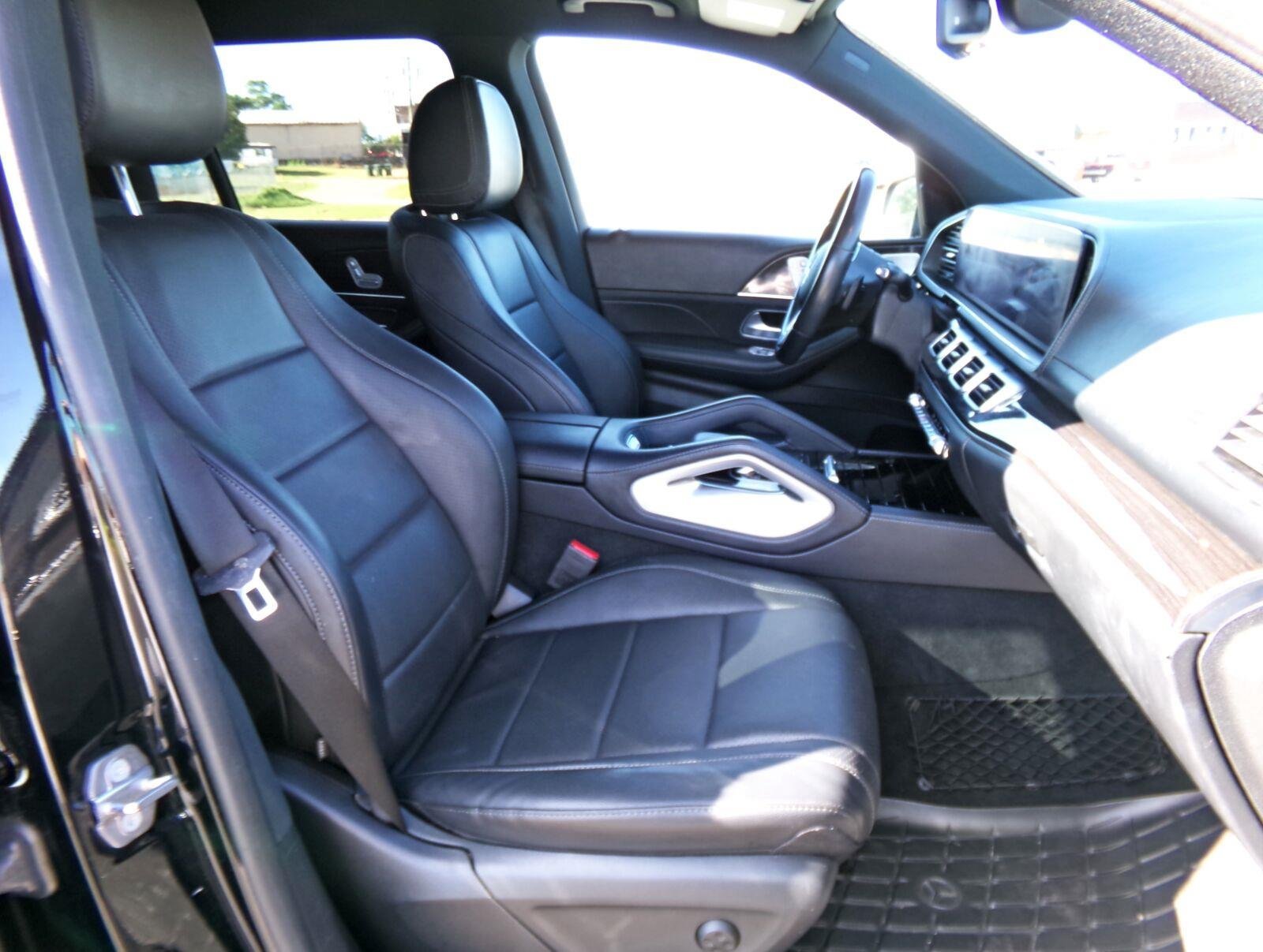 Used 2020 Mercedes-Benz GLS 450 4MATIC image 17