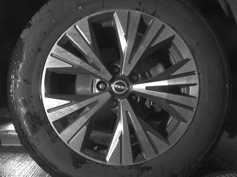 Used 2023 Nissan Rogue SV AWD/4WD image 13