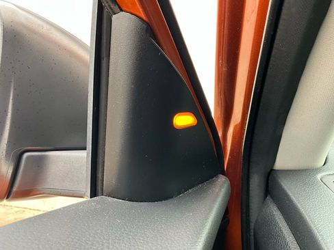 Used 2019 Nissan Rogue SL w/ Premium Package image 21