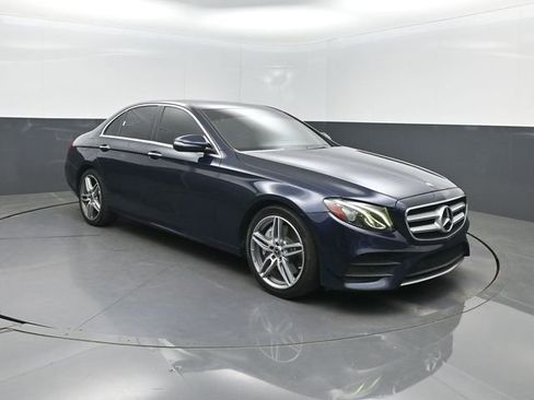 Used 2019 Mercedes-Benz E 300 image 32