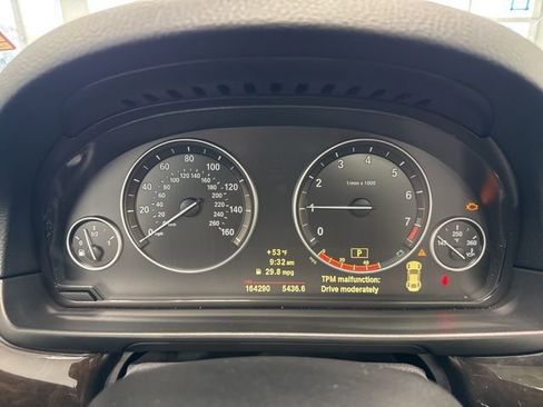 Used 2011 BMW 528i Sedan image 31