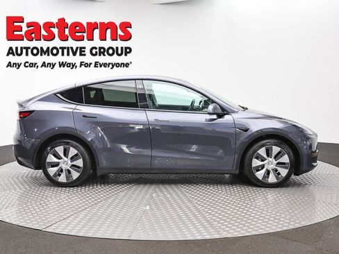 Used 2021 Tesla Model Y Long Range AWD/4WD image 4