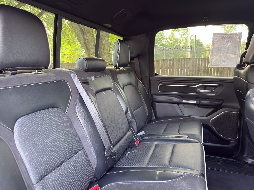 Used 2025 RAM 1500 Laramie AWD/4WD image 31