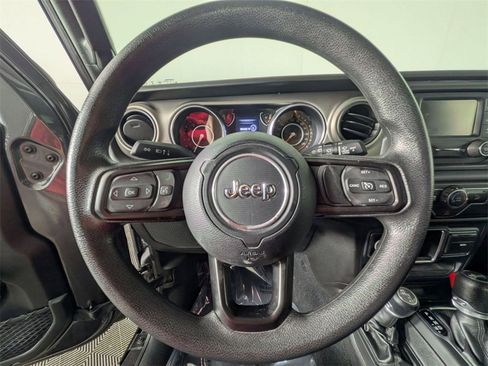 Certified 2018 Jeep Wrangler Unlimited Sport image 16