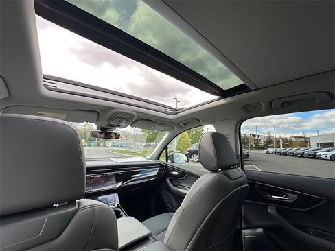 New 2026 Audi Q7 3.0T Premium image 27