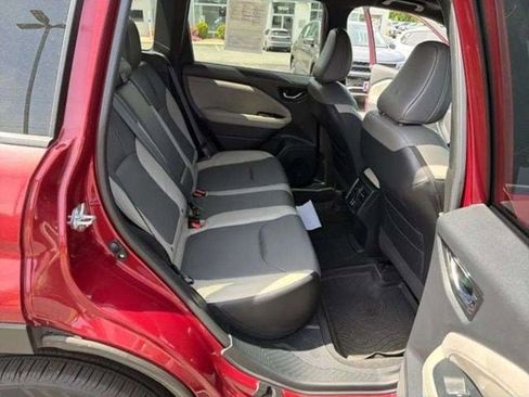 Certified 2025 Subaru Forester Limited w/ Popular Package #1 AWD/4WD image 26